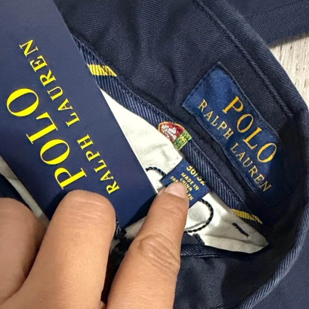 ✨ RALPH LAUREN Men’s Navy Chino Pants ✨